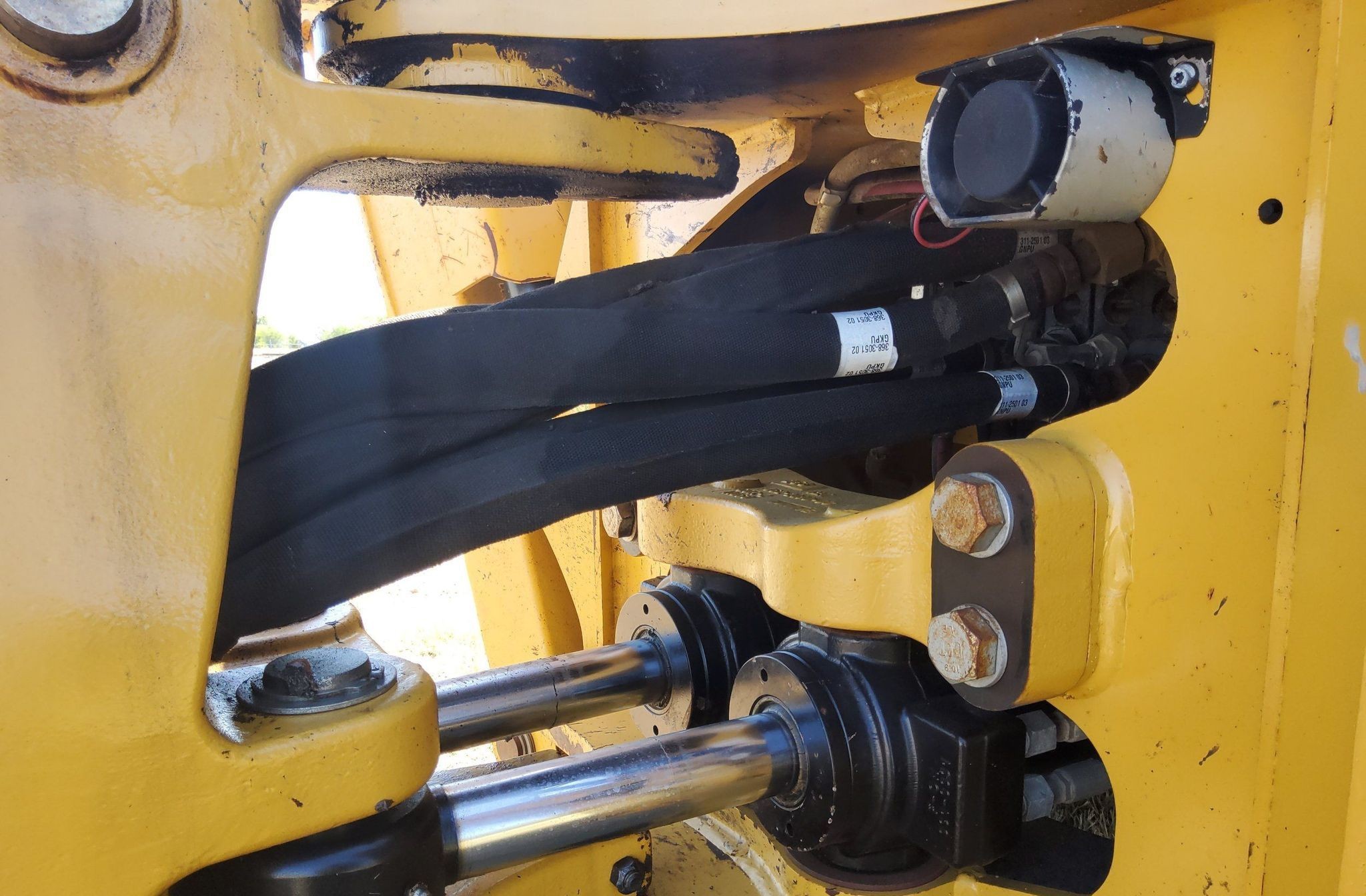 gallery 2013 Caterpillar 420F IT Backhoe