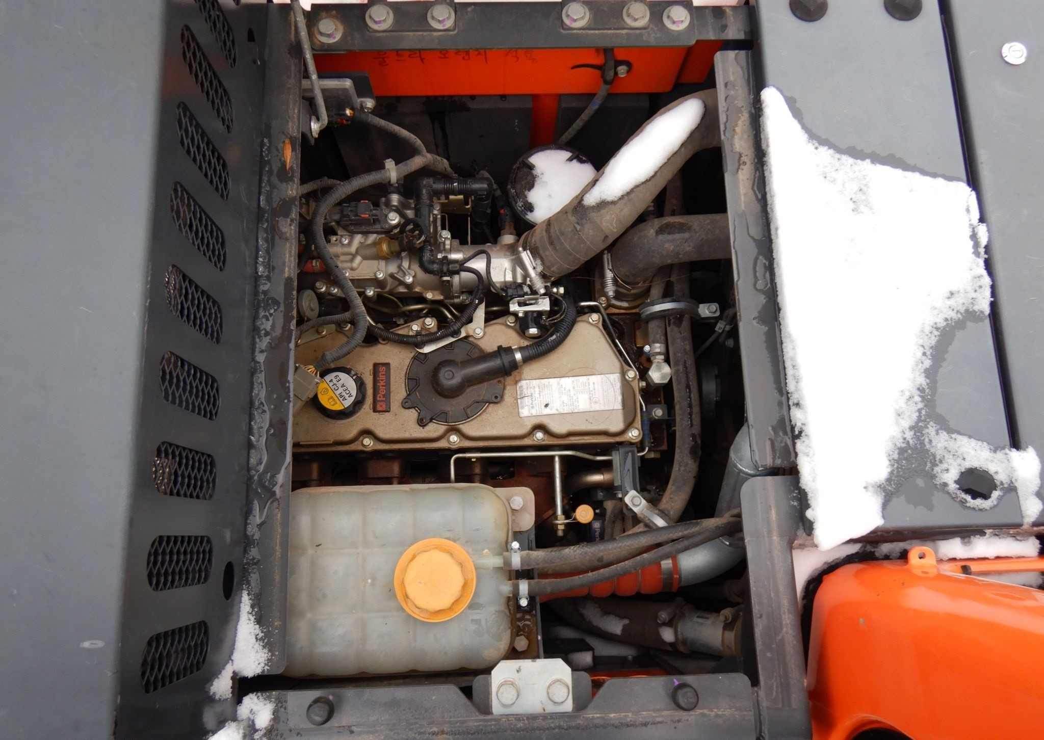 gallery 2014 Doosan DX140LCR excavator