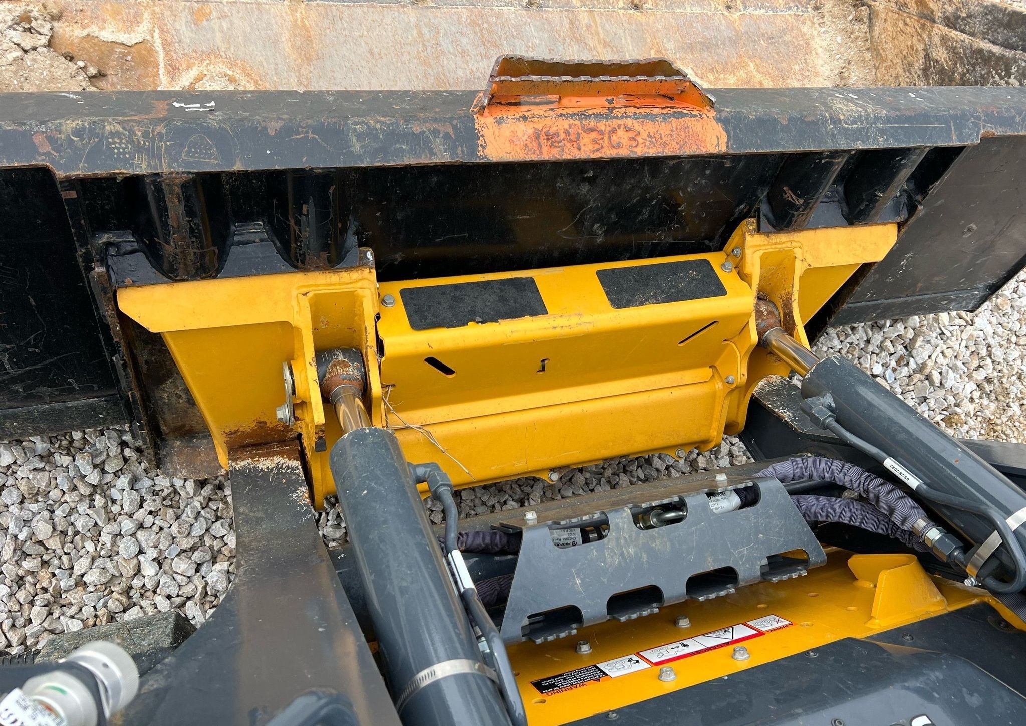 gallery 2022 John Deere 325G tracked skid steer loader