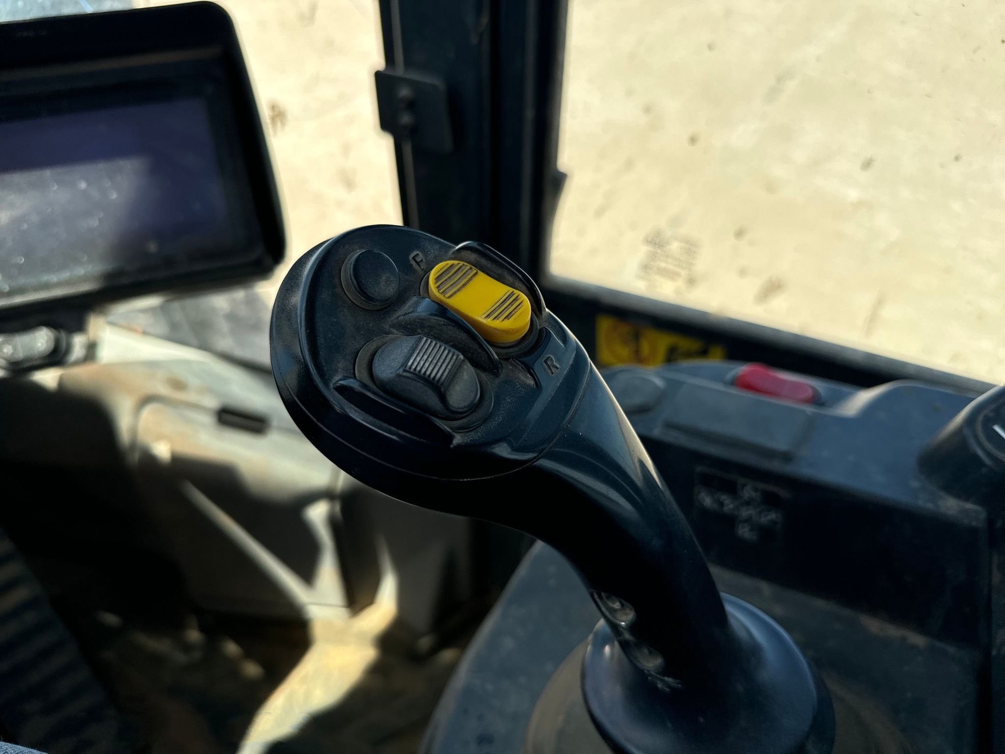 gallery 2014 Komatsu WA270-7 wheel loader