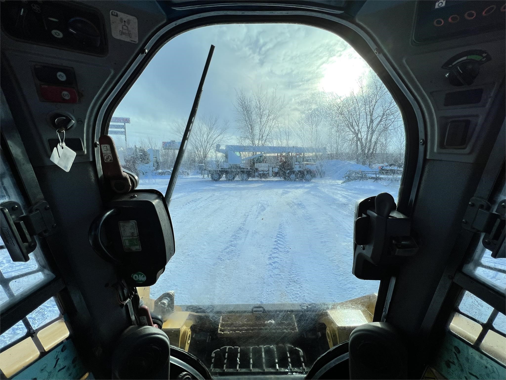 gallery 2019 Caterpillar 289D Skid Steer