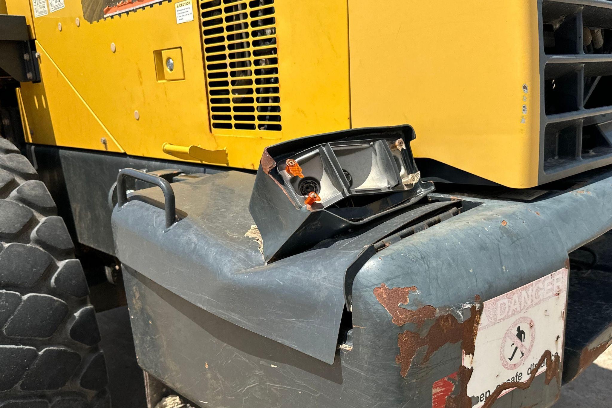 gallery 2014 Komatsu WA270-7 wheel loader