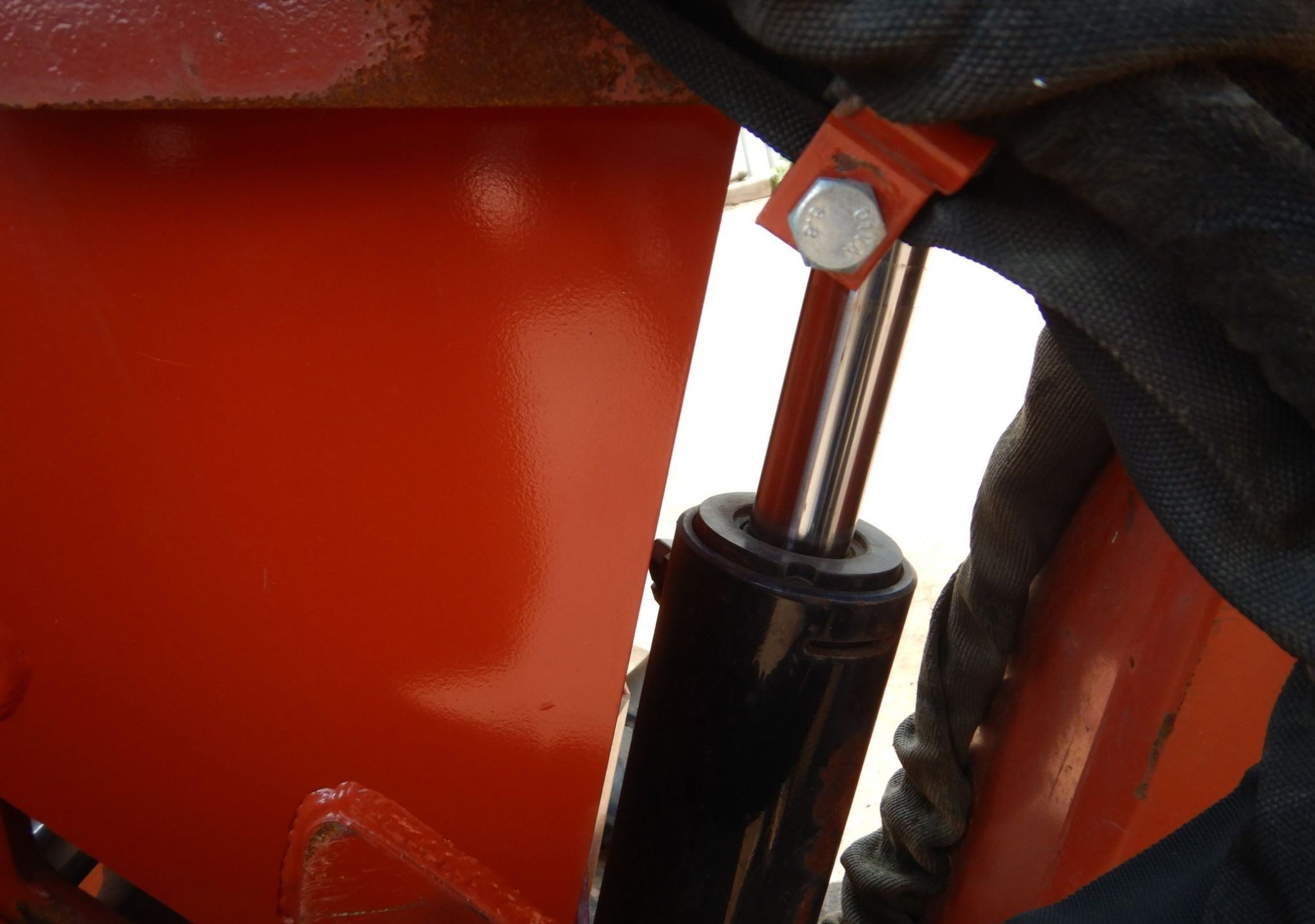 gallery 2004 Ditch Witch HT115 cable plow