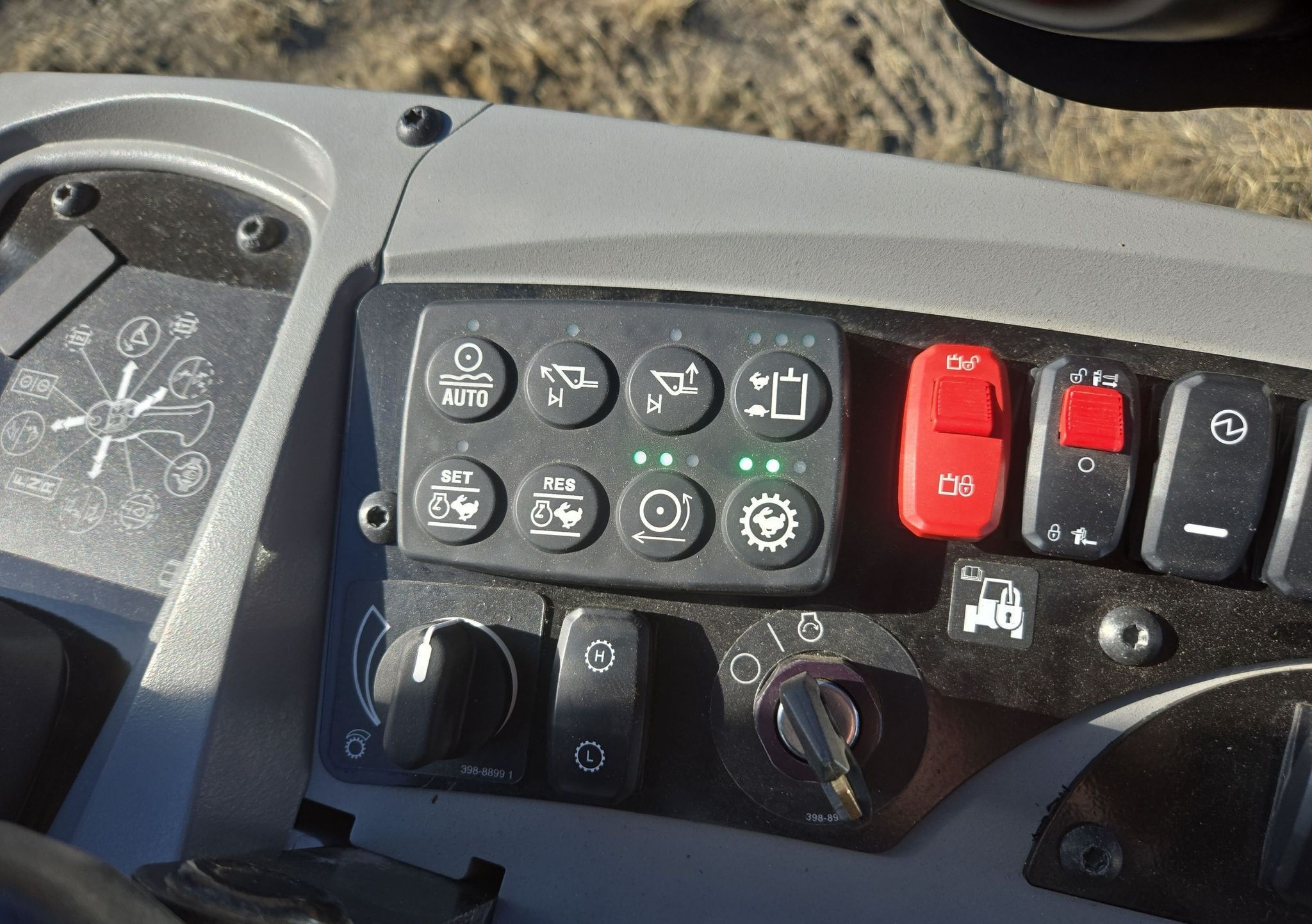 gallery 2022 Caterpillar 908M wheel loader