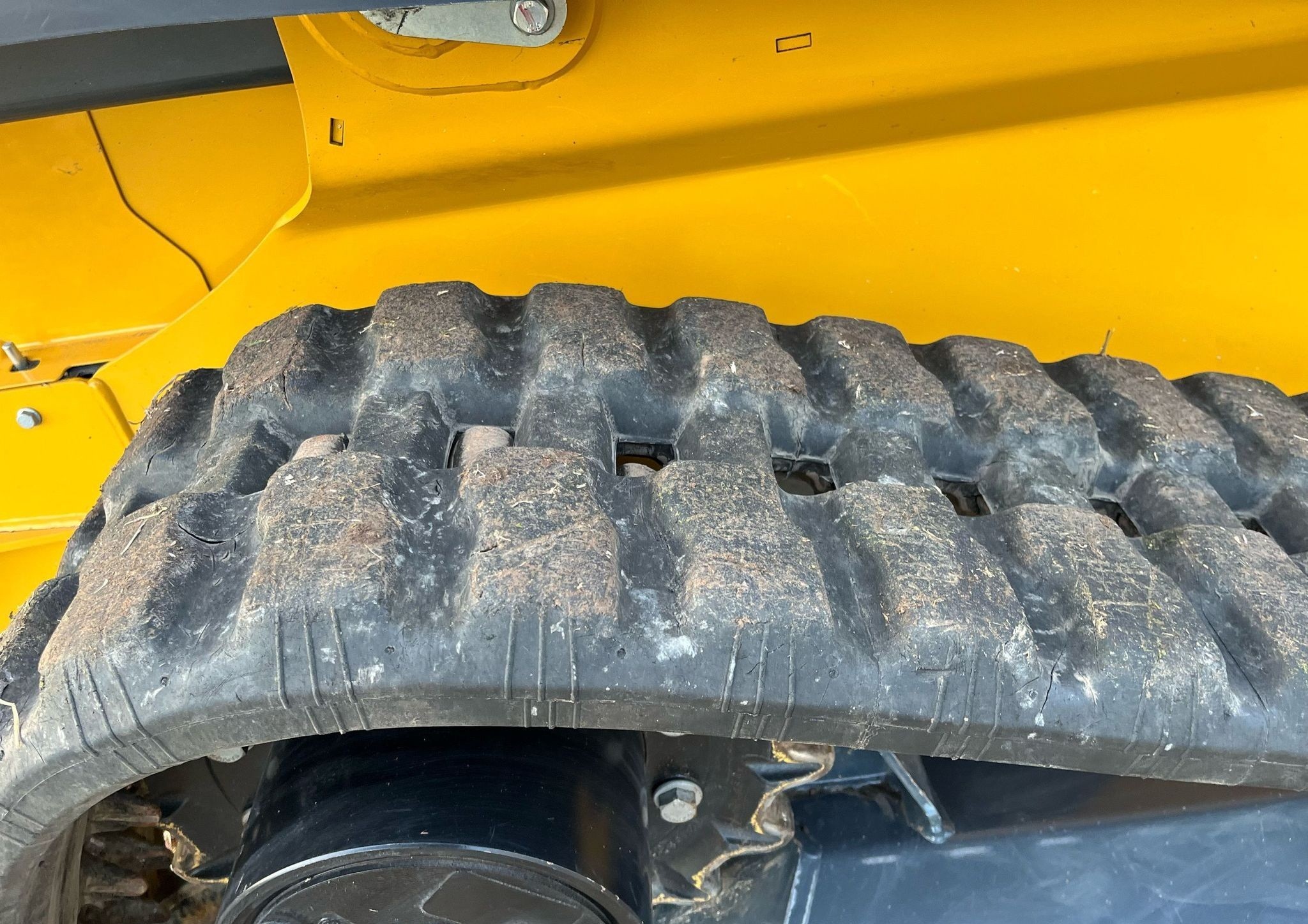 gallery 2019 John Deere 325G tracked skid steer loader