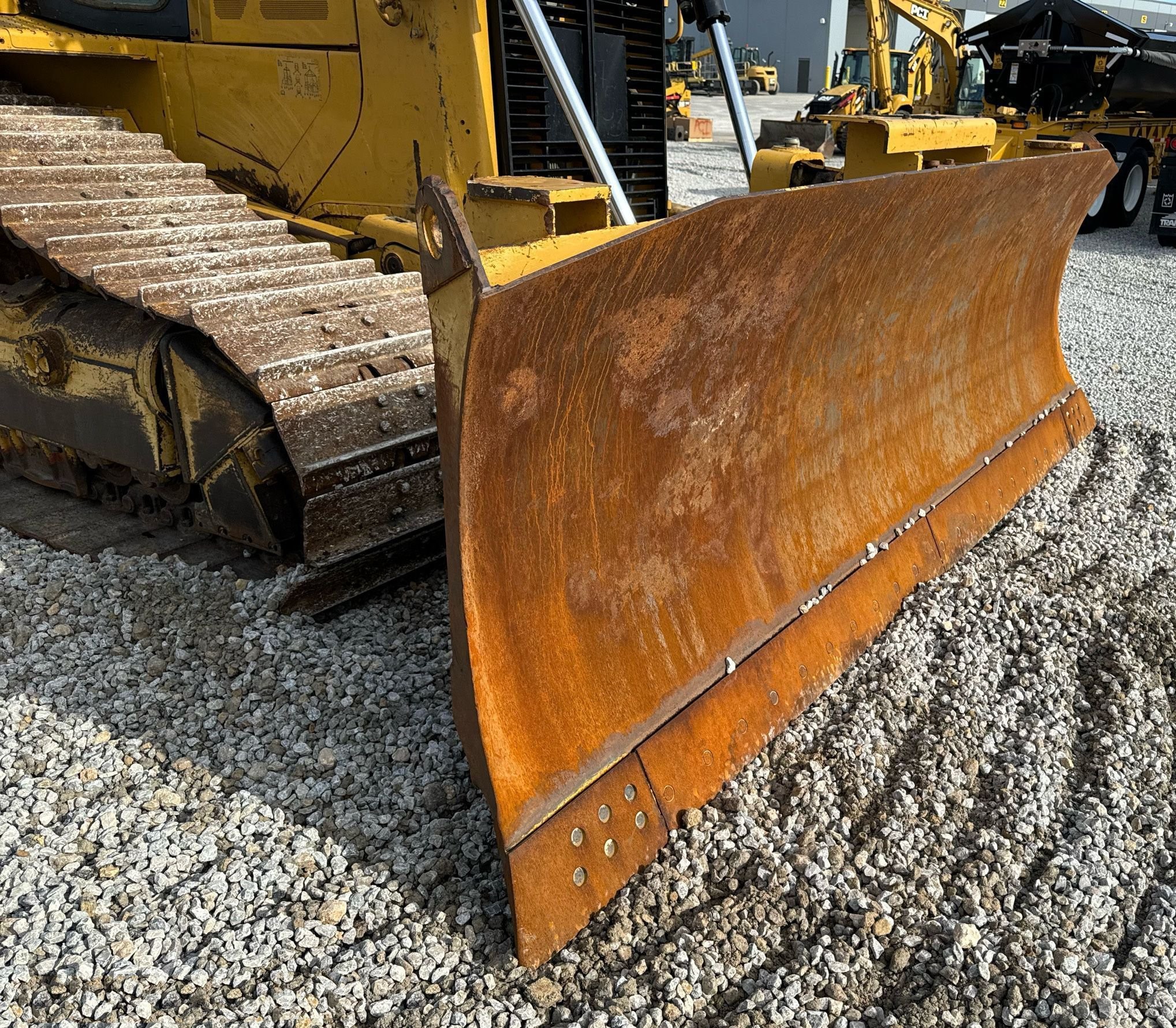 gallery 2014 Caterpillar D6T LGP dozer