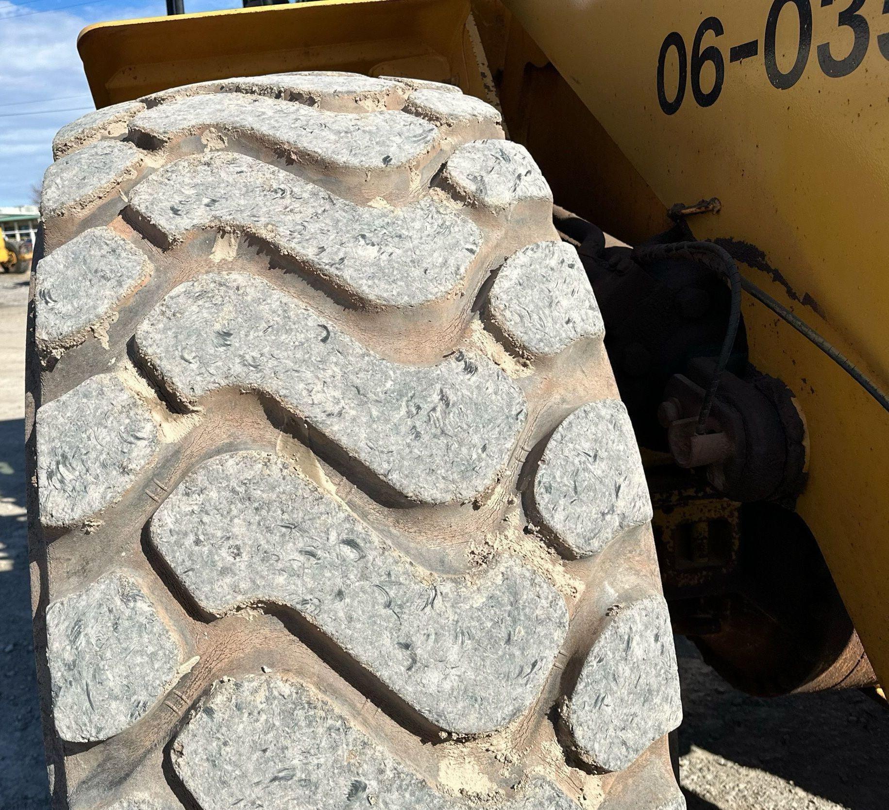 gallery 2010 Caterpillar 972H wheel loader