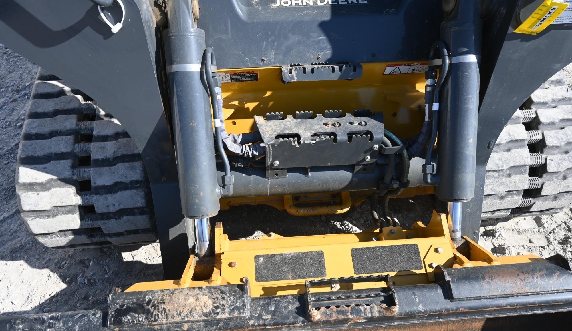 gallery 2022 John Deere 331G compact track loader