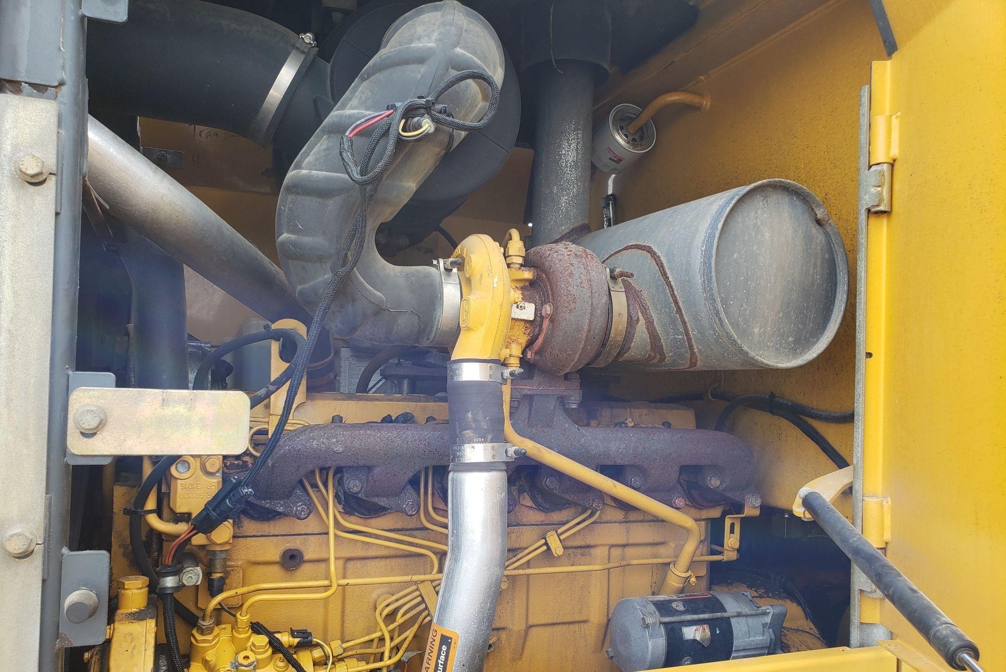 gallery 2004 John Deere 544J wheel loader