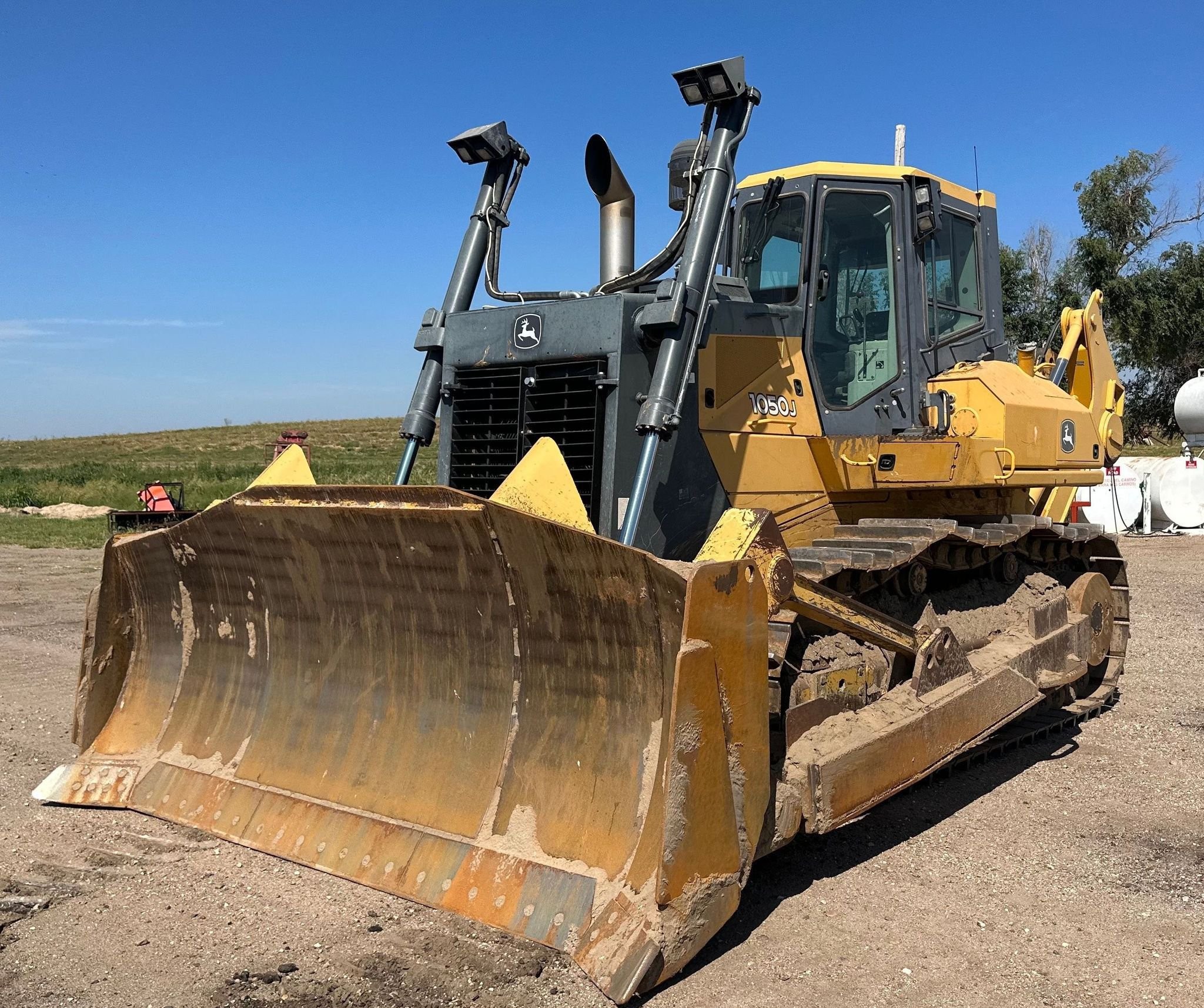 gallery 2013 John Deere 1050J Dozer