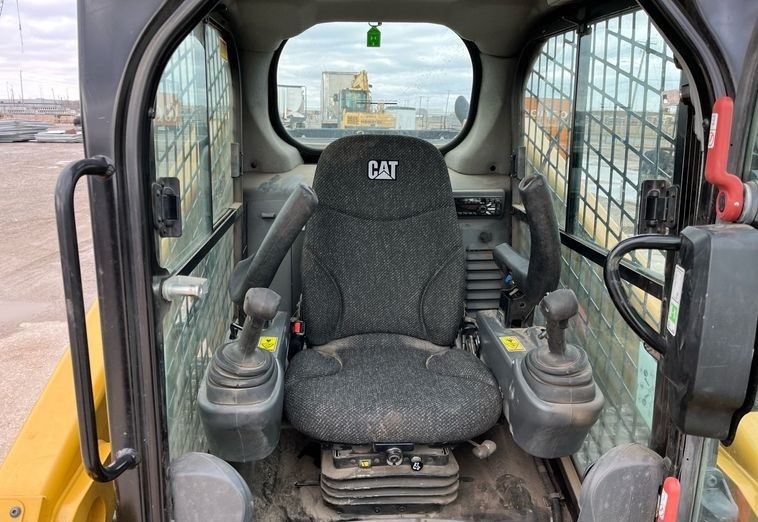 gallery 2015 Caterpillar 277D tracked skid steer loader