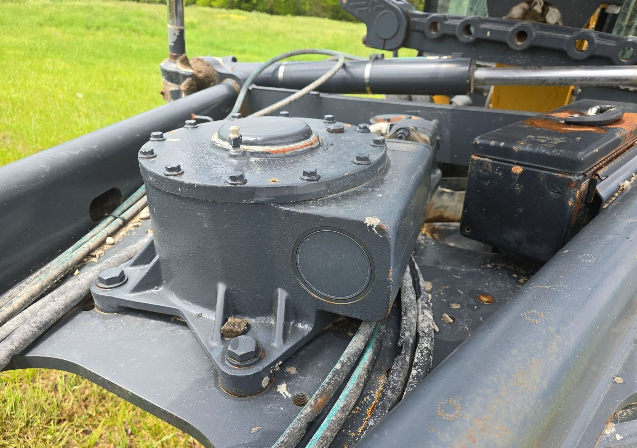 gallery 2013 John Deere 770G motor grader