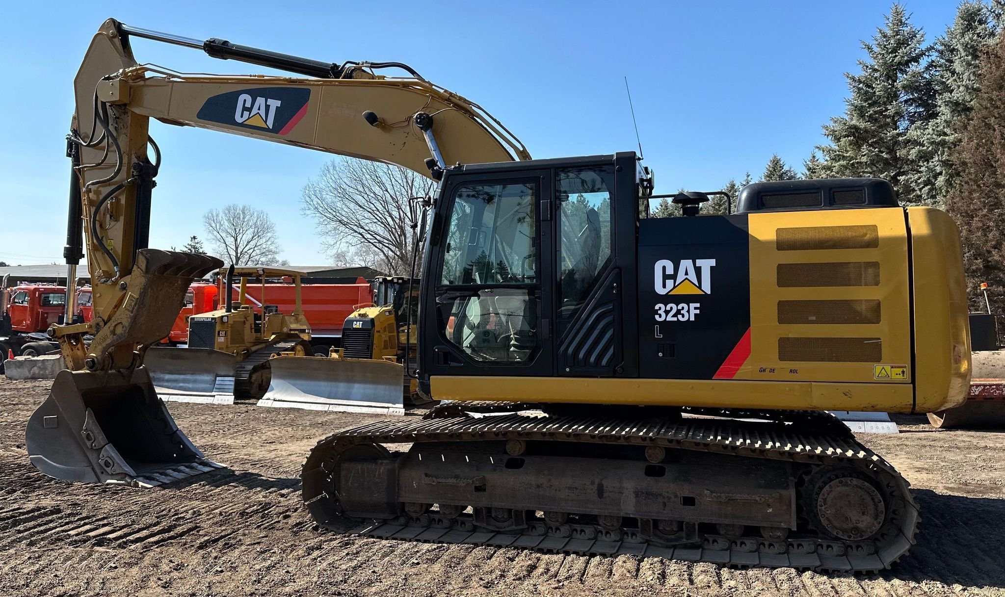 gallery 2015 Caterpillar 323FL excavator