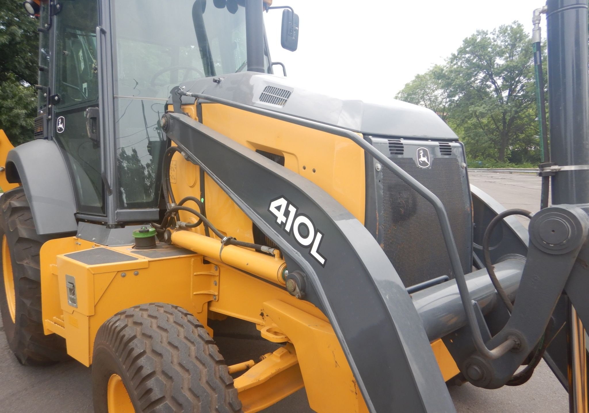 gallery 2015 John Deere 410L backhoe