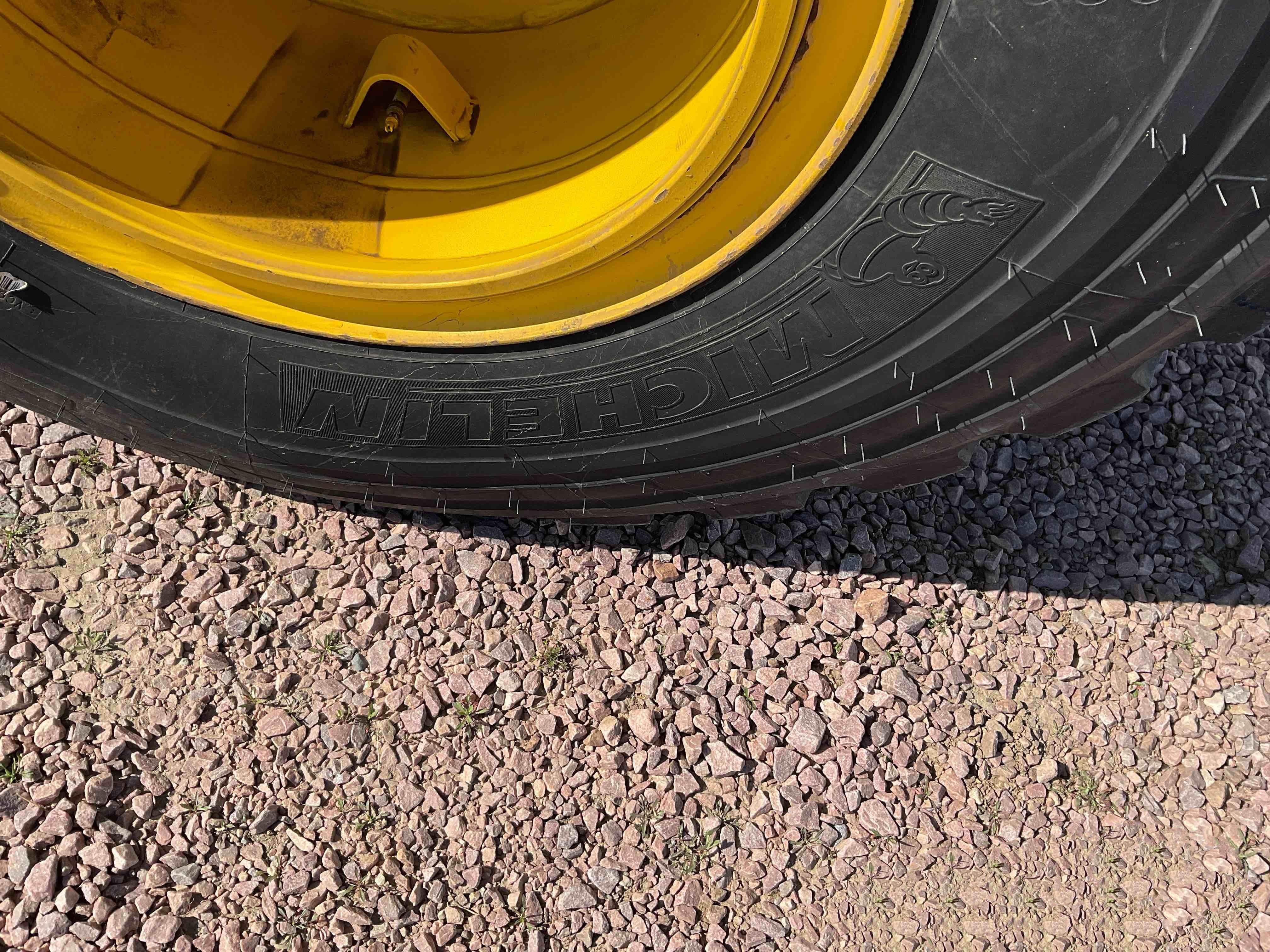 gallery 2019 Komatsu WA270-8 Wheel Loader