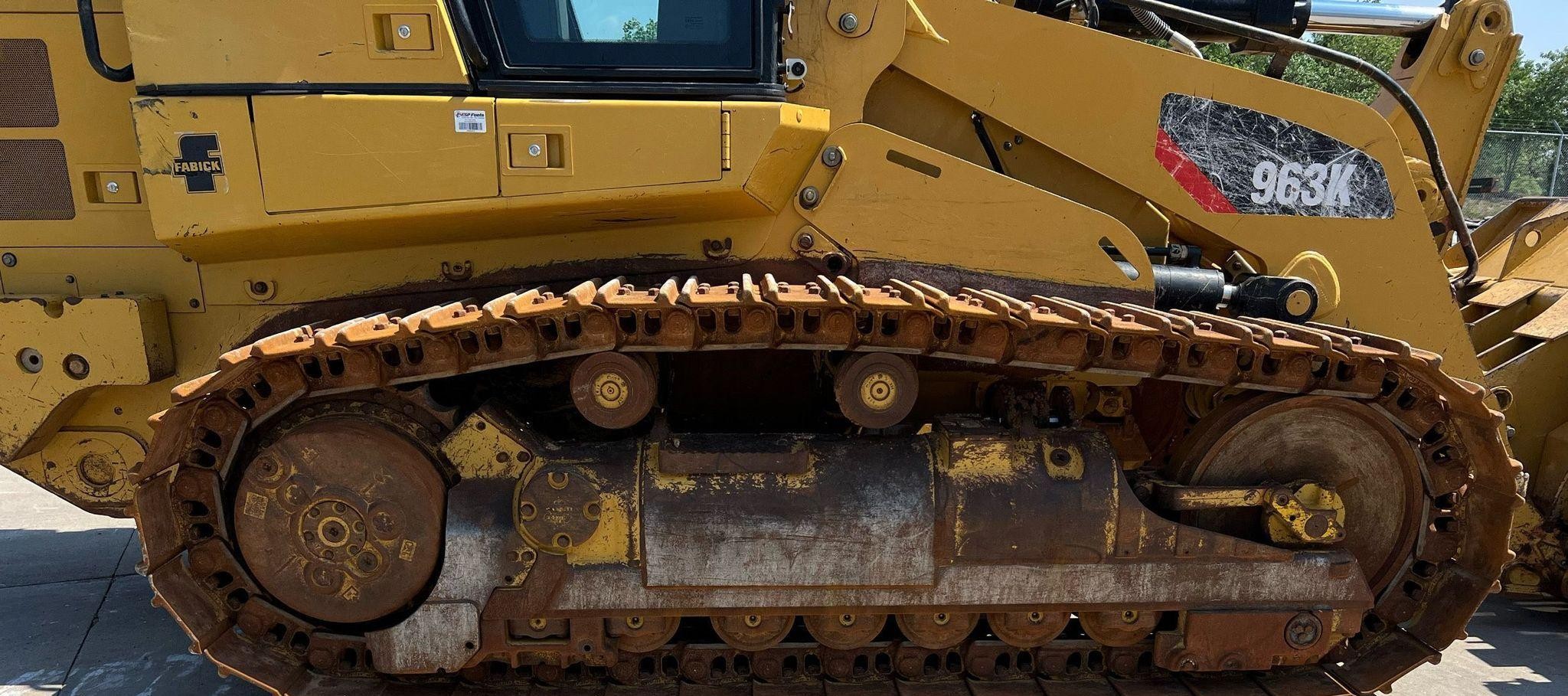 gallery 2016 Caterpillar 963K track loader