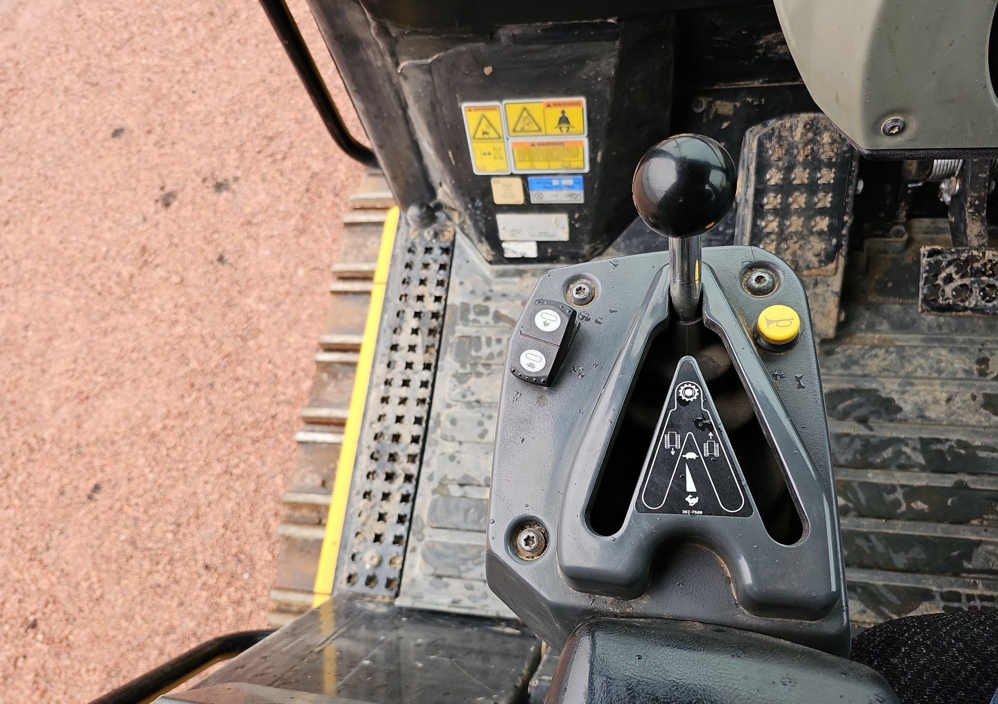 gallery 2015 Caterpillar 963D track loader