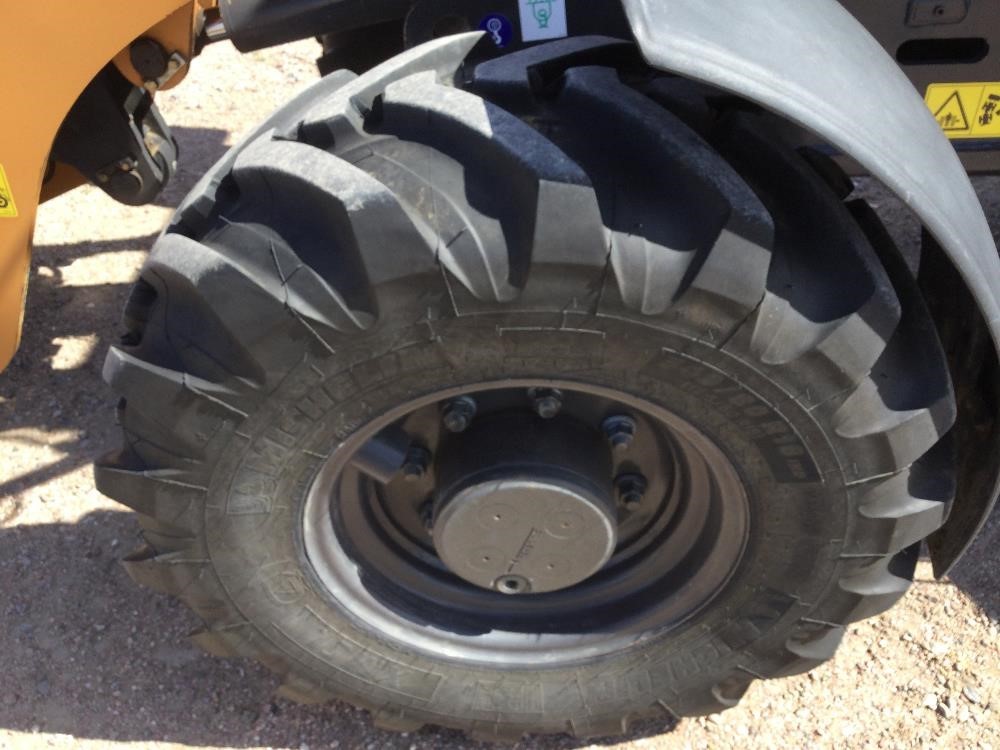 gallery 2018 Case 221F Wheel Loader