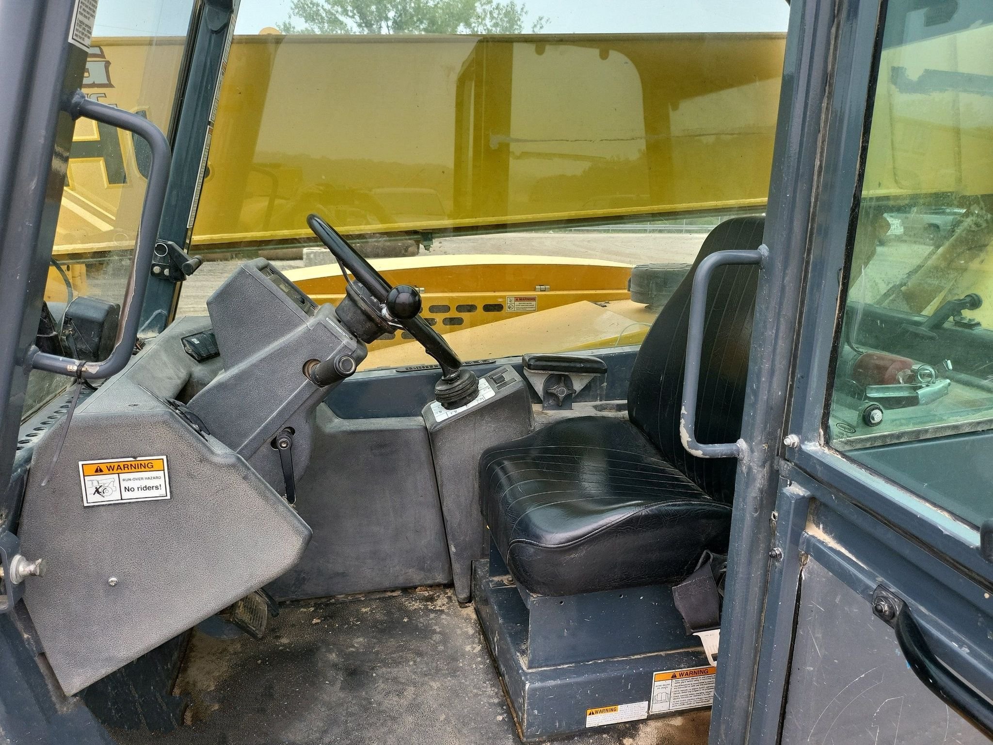 gallery 2017 Gehl DL1240 telehandler