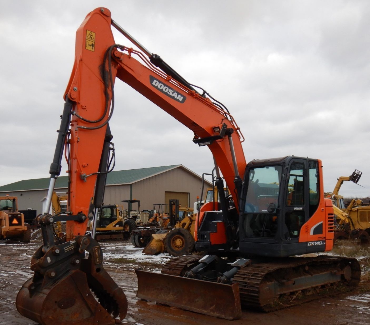 gallery 2014 Doosan DX140LCR excavator
