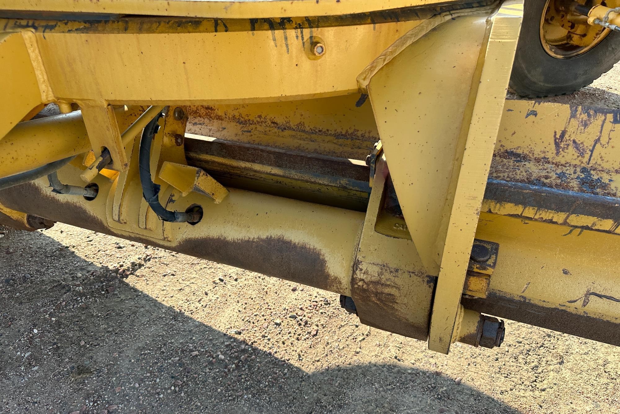 gallery 2014 Caterpillar 140M2 VHP Plus Motor Grader