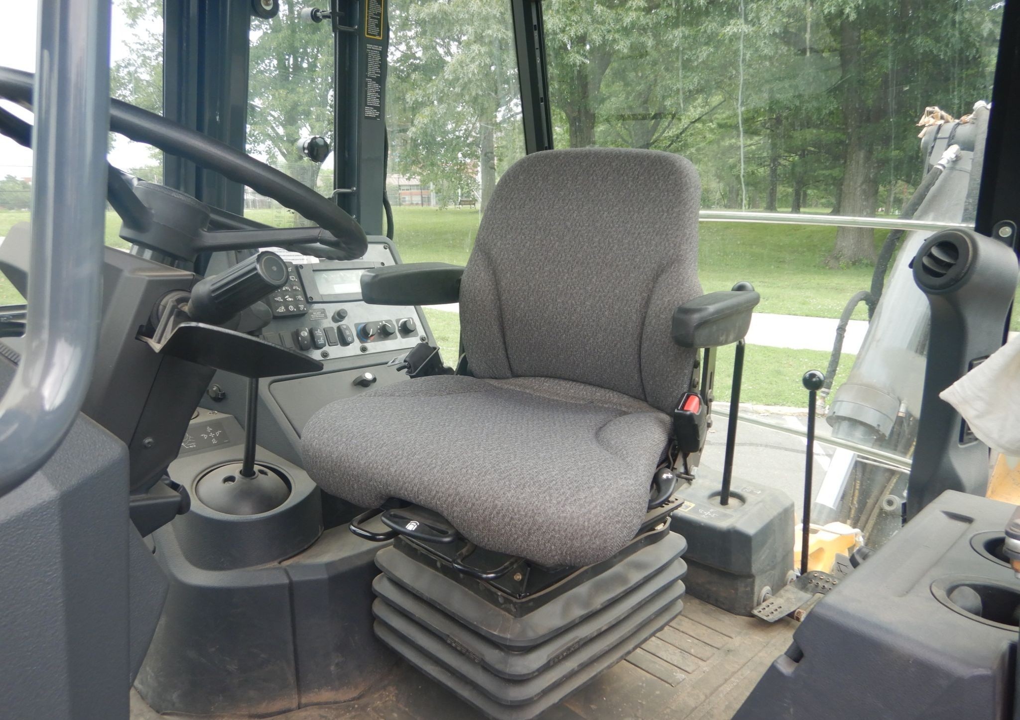 gallery 2015 John Deere 410L backhoe