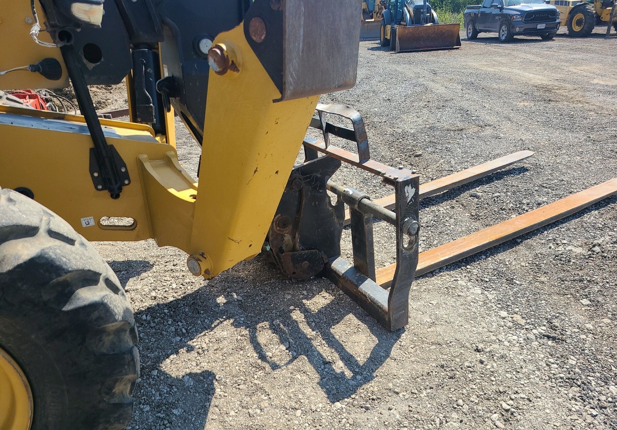 gallery 2018 Caterpillar TL1255D telehandler