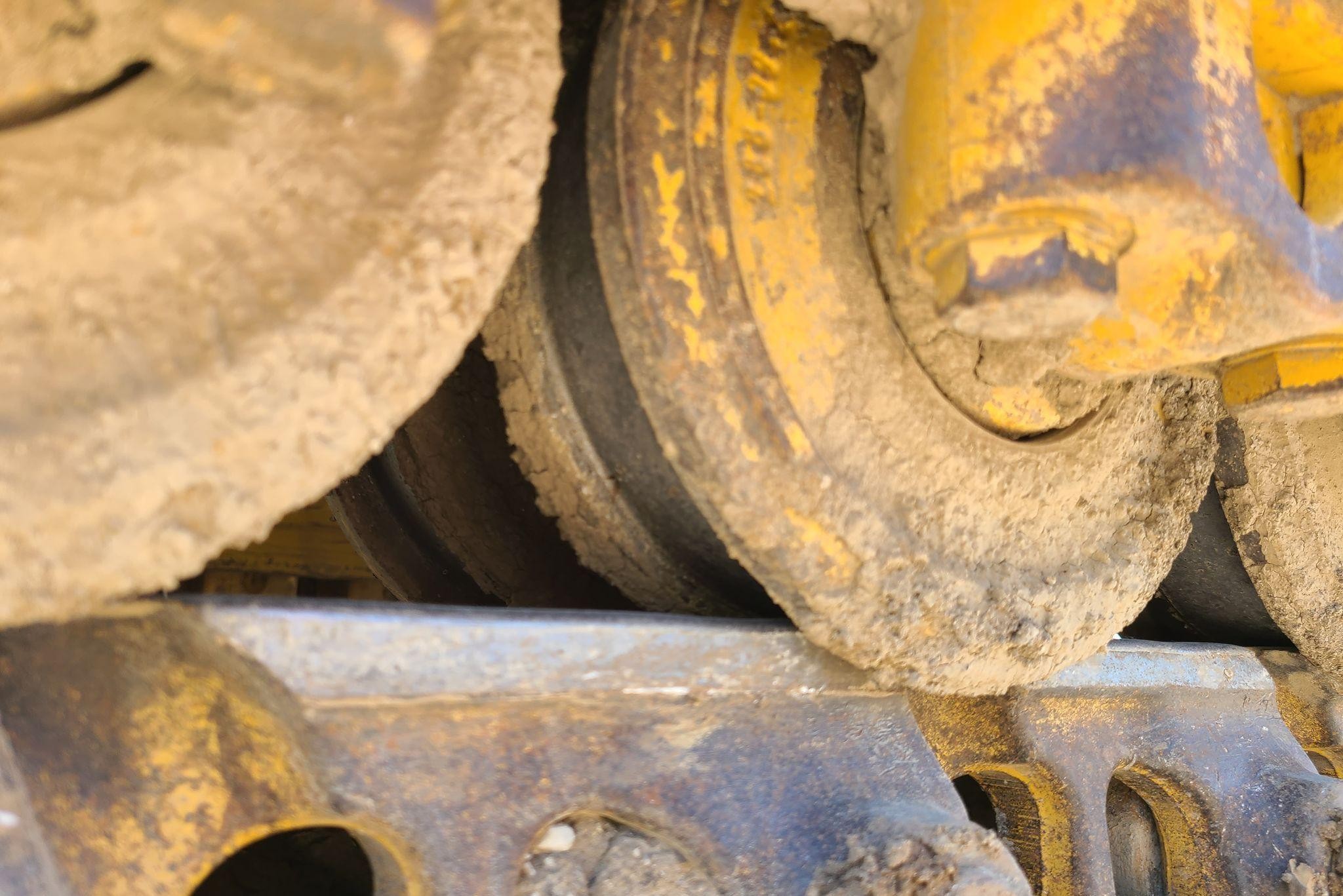 gallery 2018 Caterpillar 963K track loader