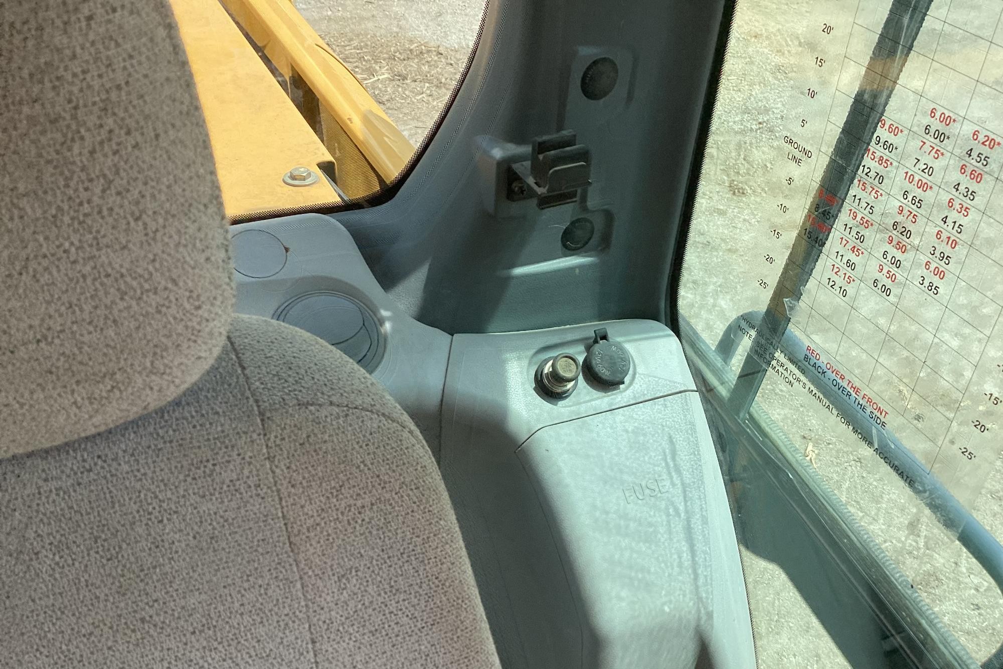 gallery 2014 John Deere 130G Excavator