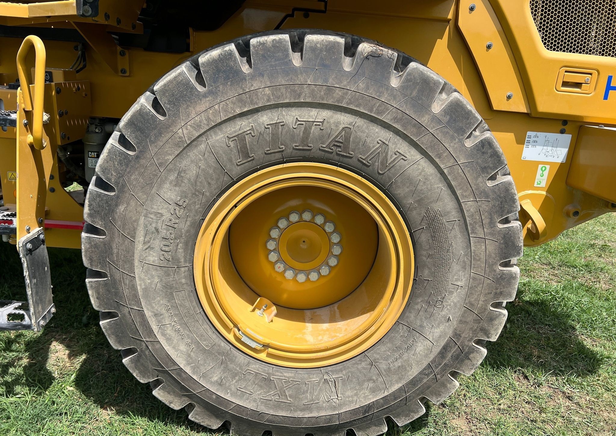 gallery 2020 Caterpillar 926M wheel loader