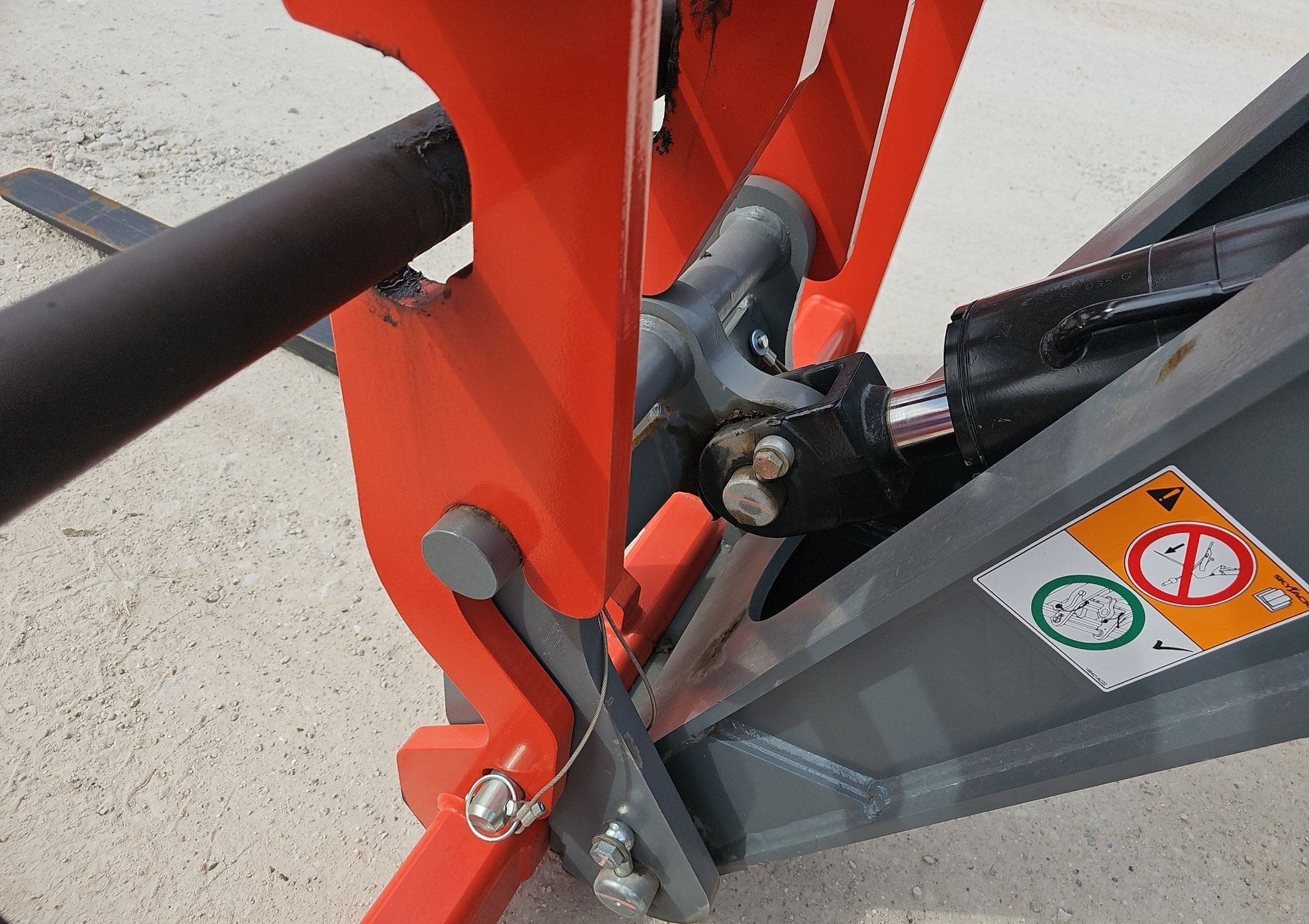 gallery 2023 Skyjack SJ843TH telehandler