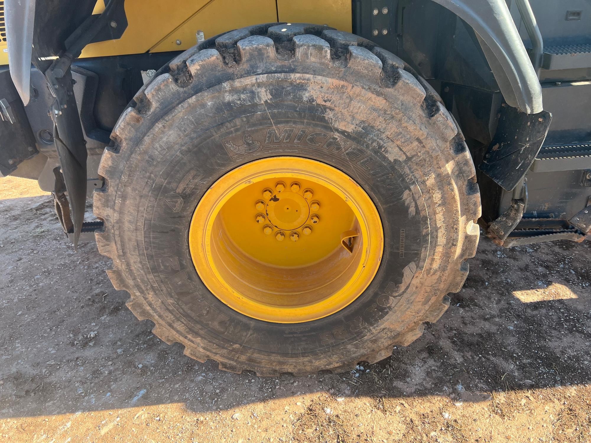 gallery 2016 Komatsu WA270-8 Wheel Loader WAttachments