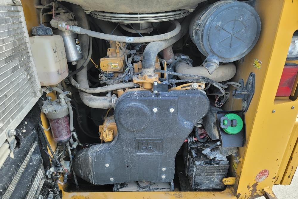gallery 2015 Caterpillar 299DXHP Compact Track Loader