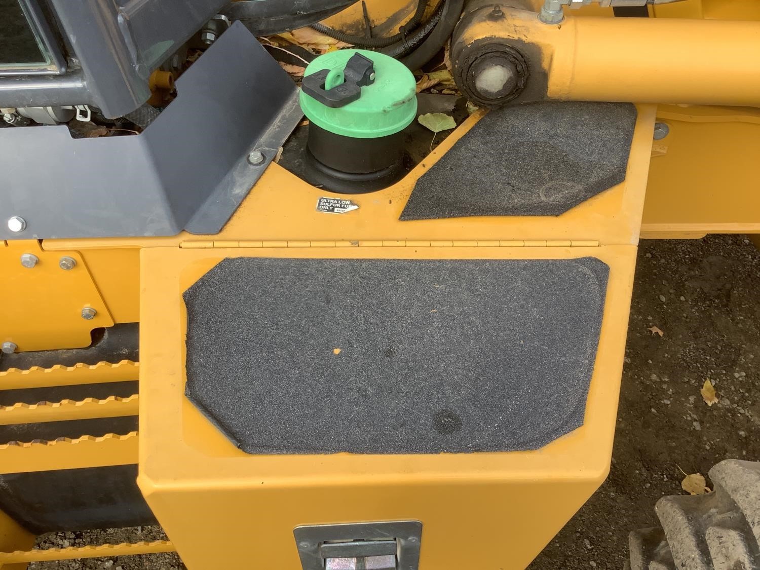 gallery 2015 John Deere 310SL 4x4 Loader Backhoe WExtendahoe, Compactor & Bucket