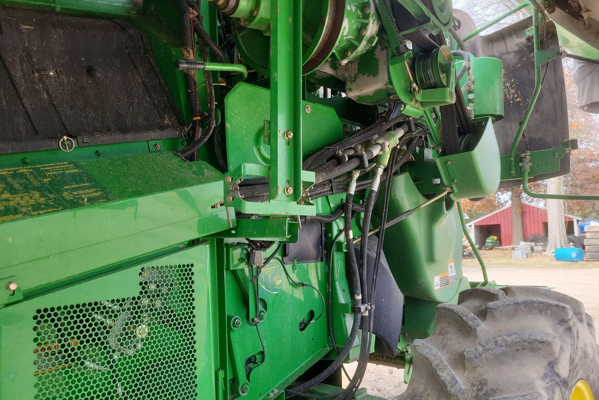 gallery 2008 John Deere 9770 STS RWA combine
