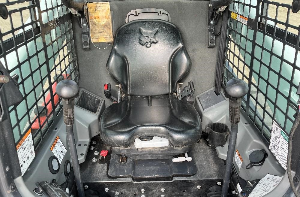 gallery 2019 Bobcat T770 Compact Track Loader