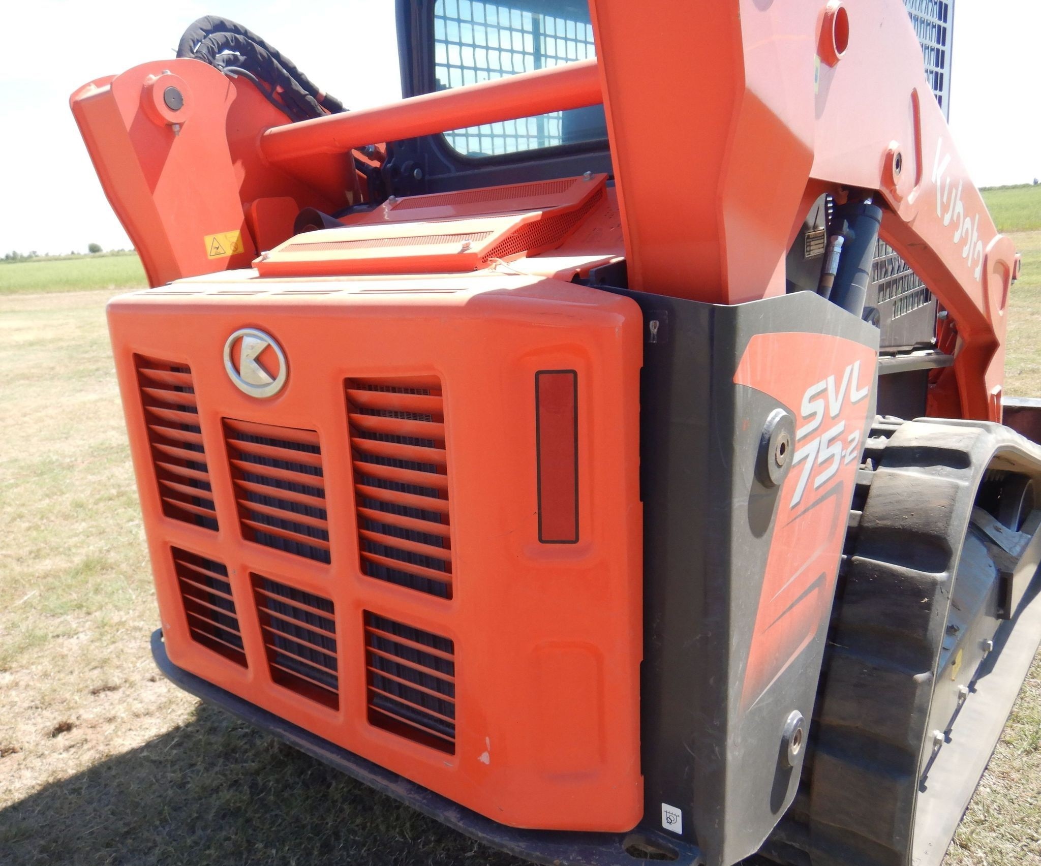 gallery 2021 Kubota SVL75-2  tracked skid steer loader