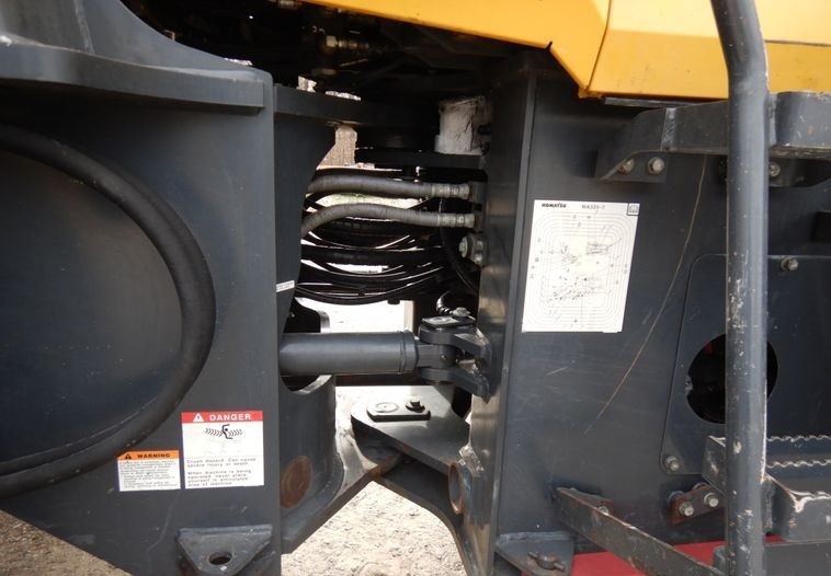 gallery 2014 Komatsu WA320-7 wheel loader