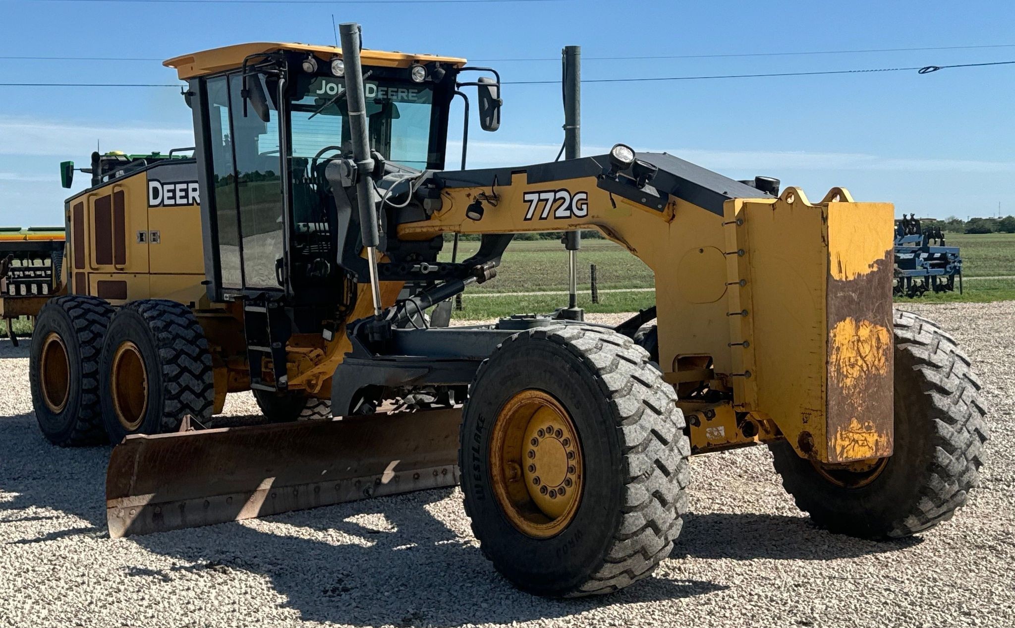 gallery 2013 John Deere 772G motor grader