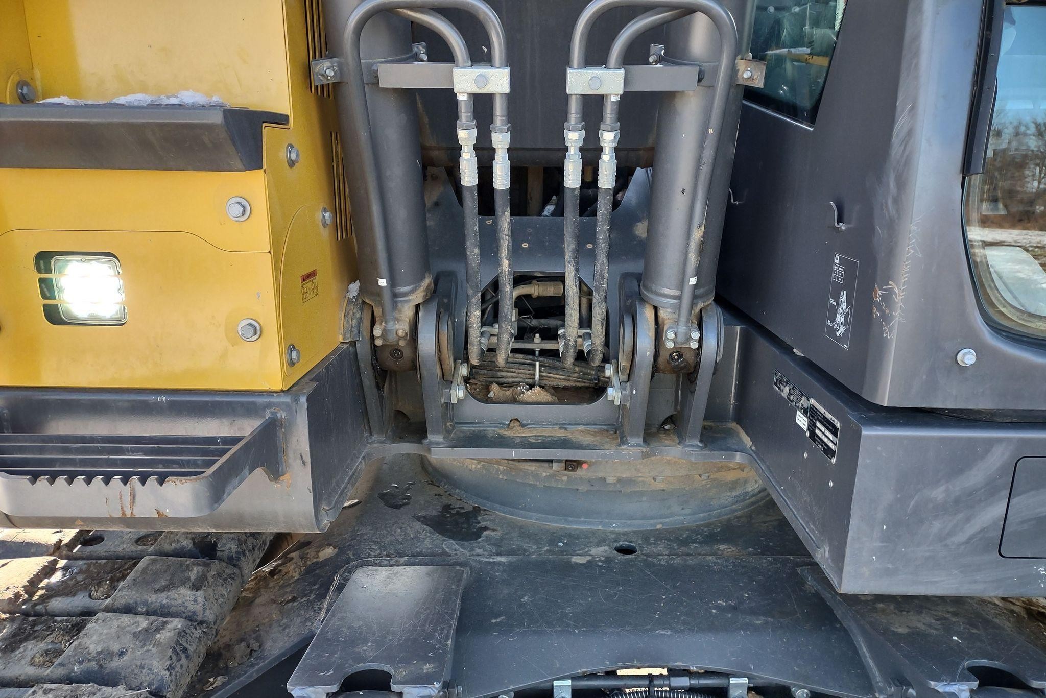 gallery 2021 Volvo ECR145EL excavator
