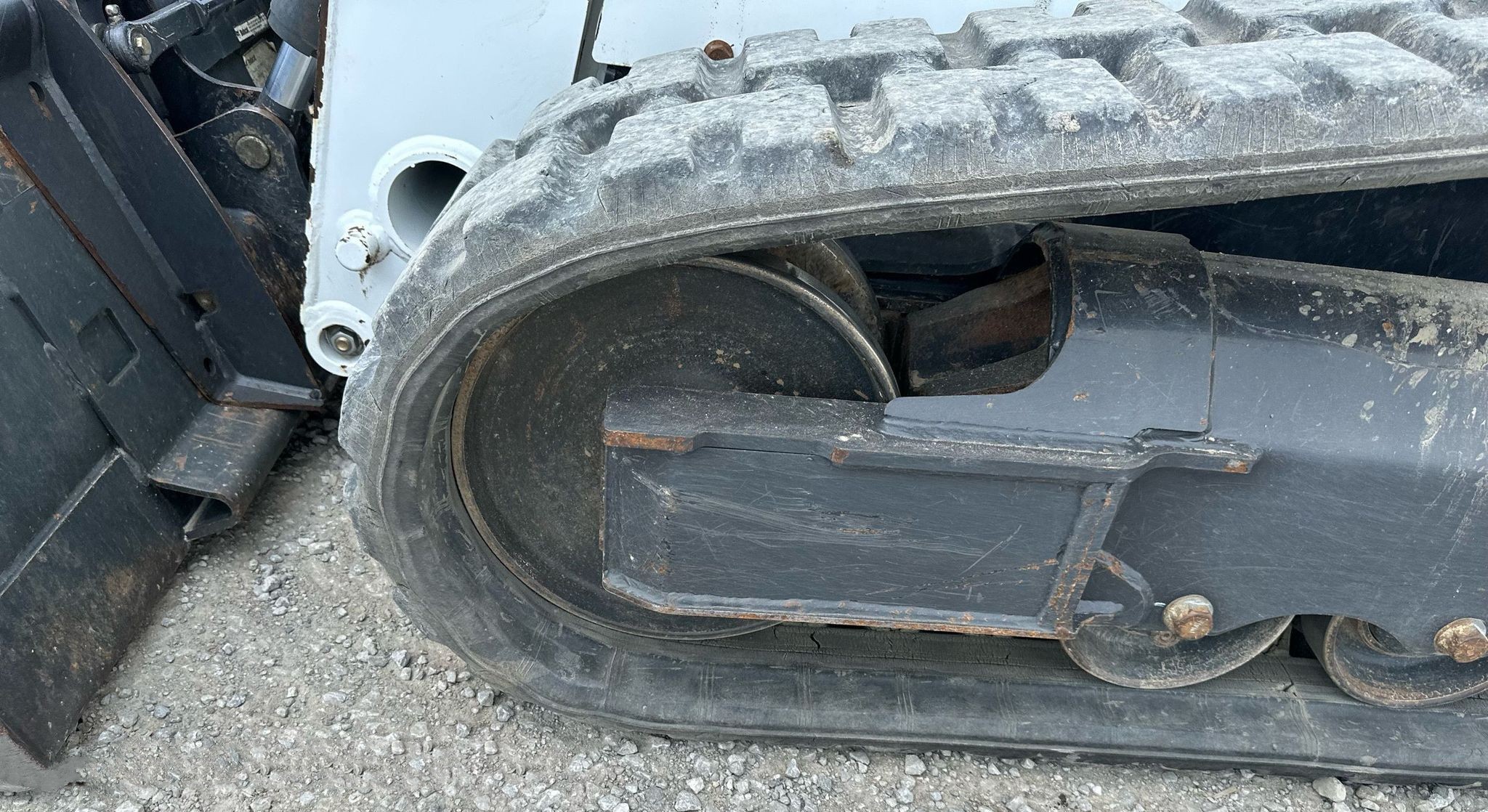 gallery 2021 Bobcat T595 tracked skid steer loader