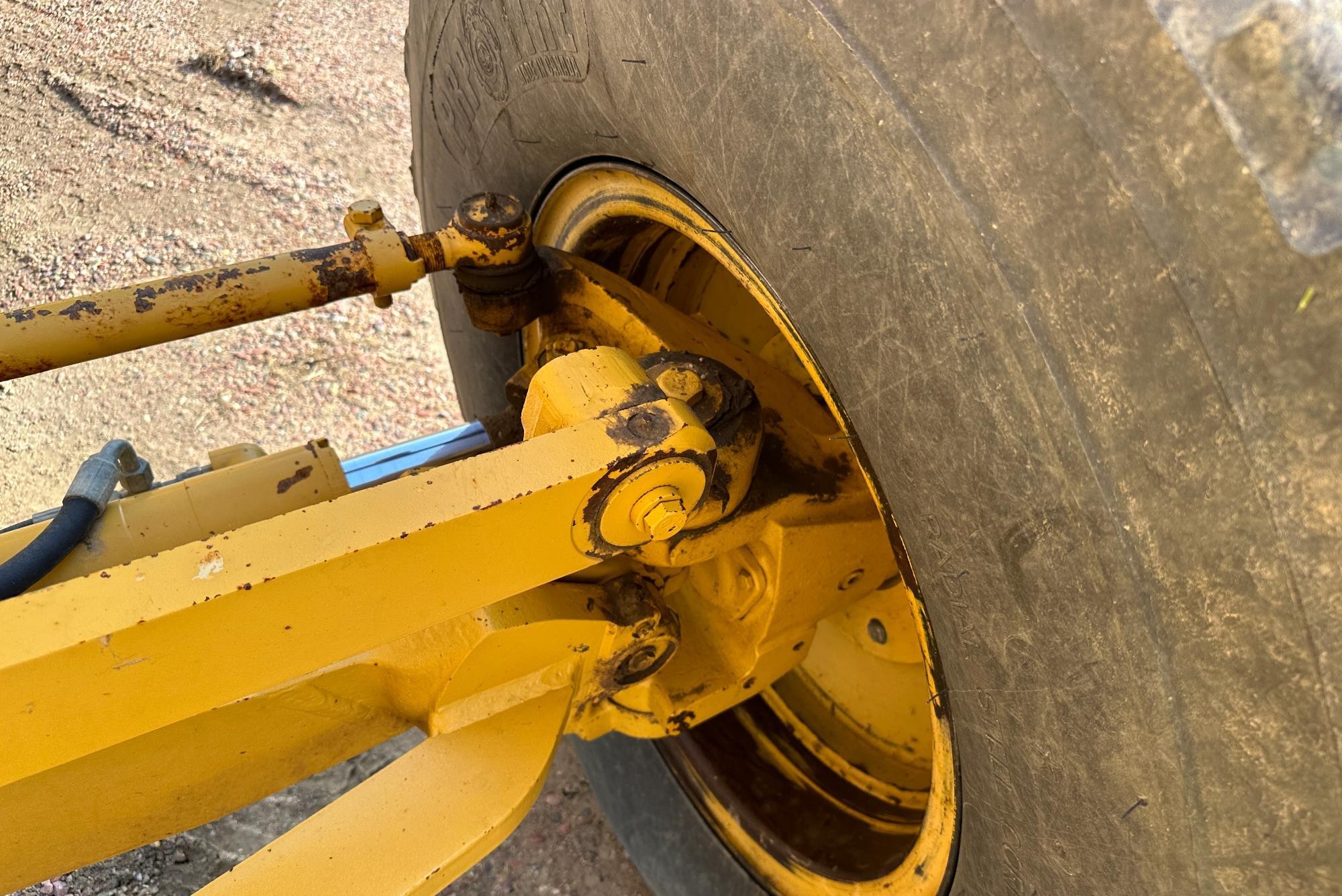 gallery 2014 Caterpillar 140M2 VHP Plus Motor Grader