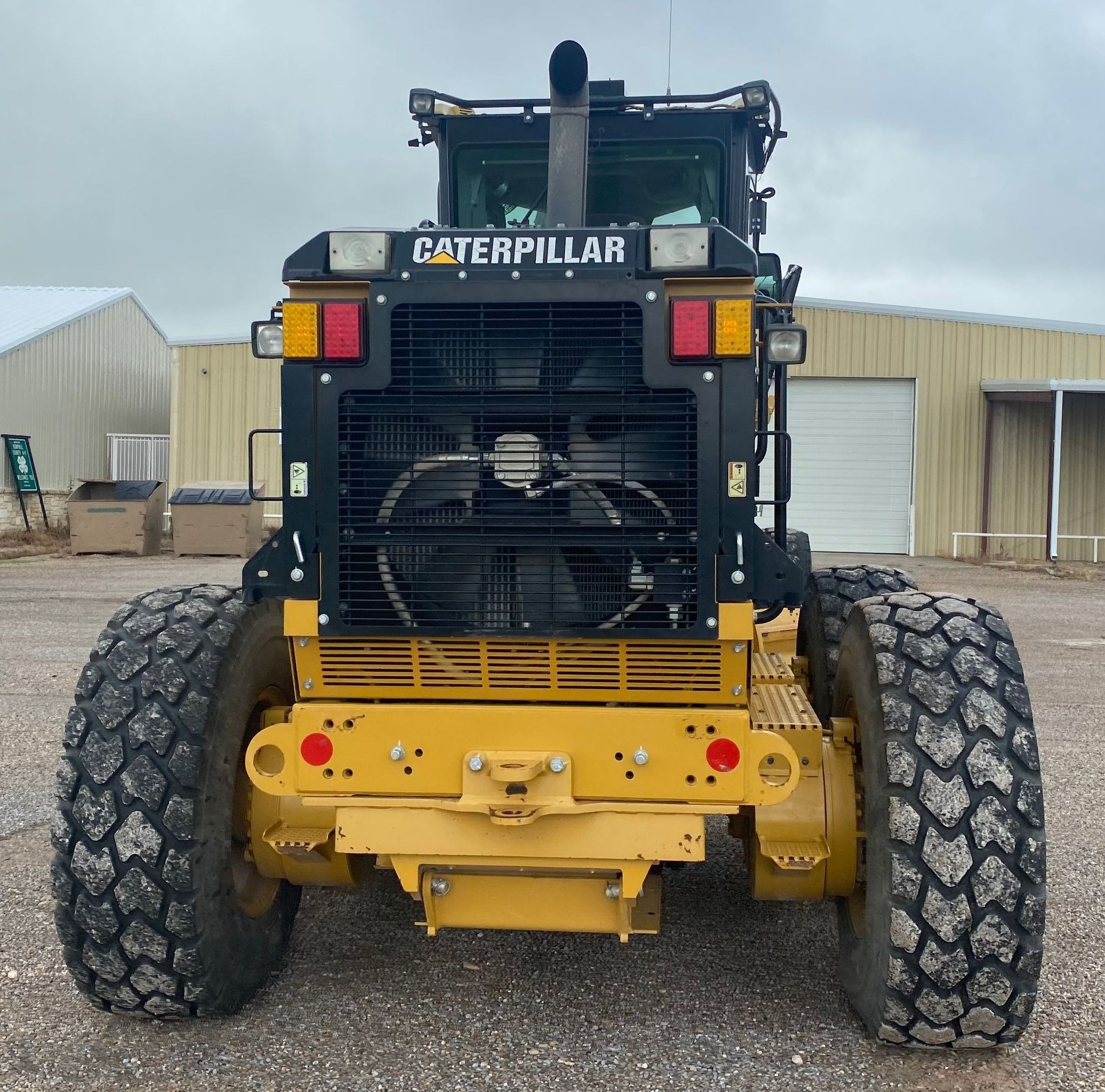 gallery 2010 Caterpillar 140M motor grader