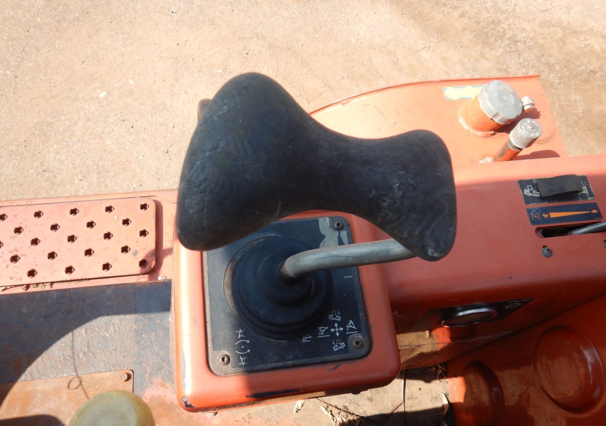 gallery 2004 Ditch Witch HT115 cable plow