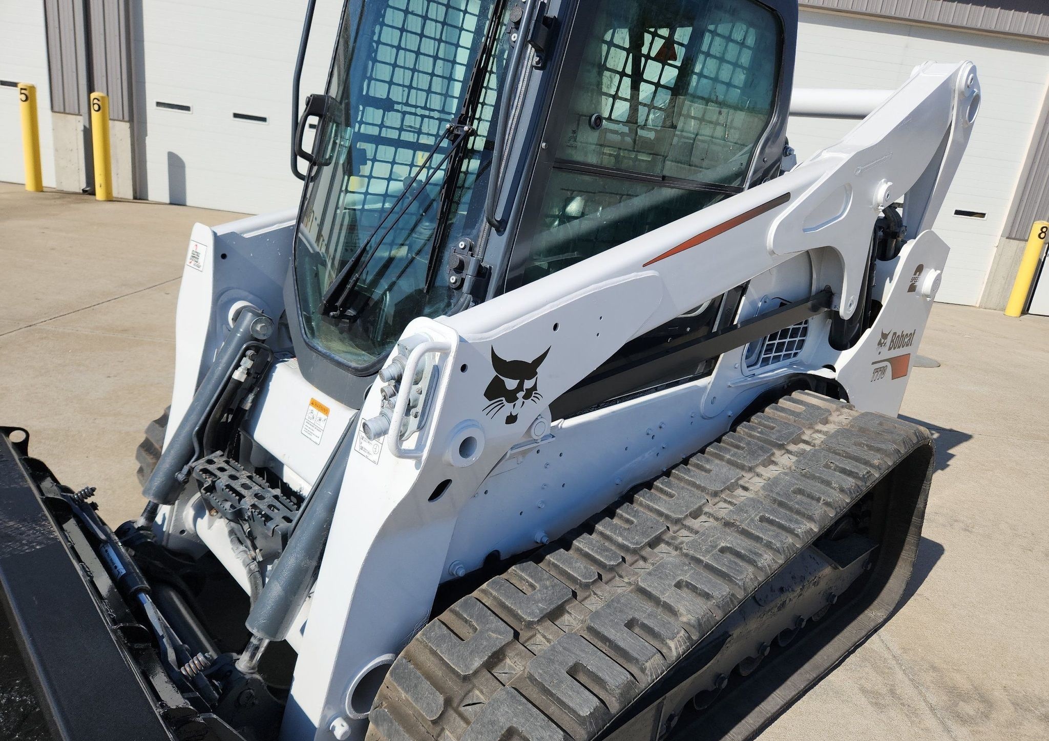 gallery 2018 Bobcat T770 tracked skid steer loader