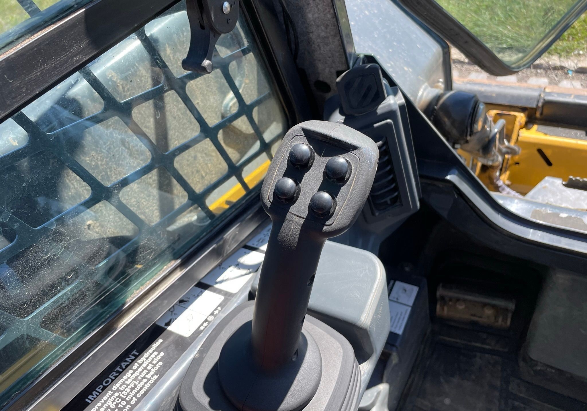 gallery 2021 John Deere 325G tracked skid steer loader