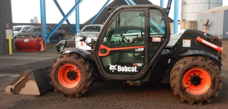 gallery 2018 Bobcat V519 telehandler