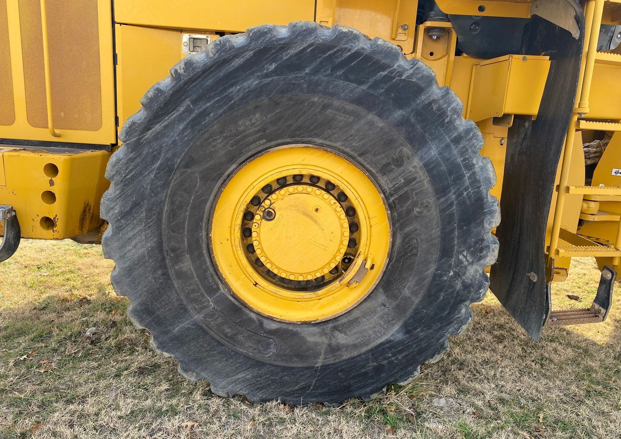 gallery 2011 John Deere 844K wheel loader