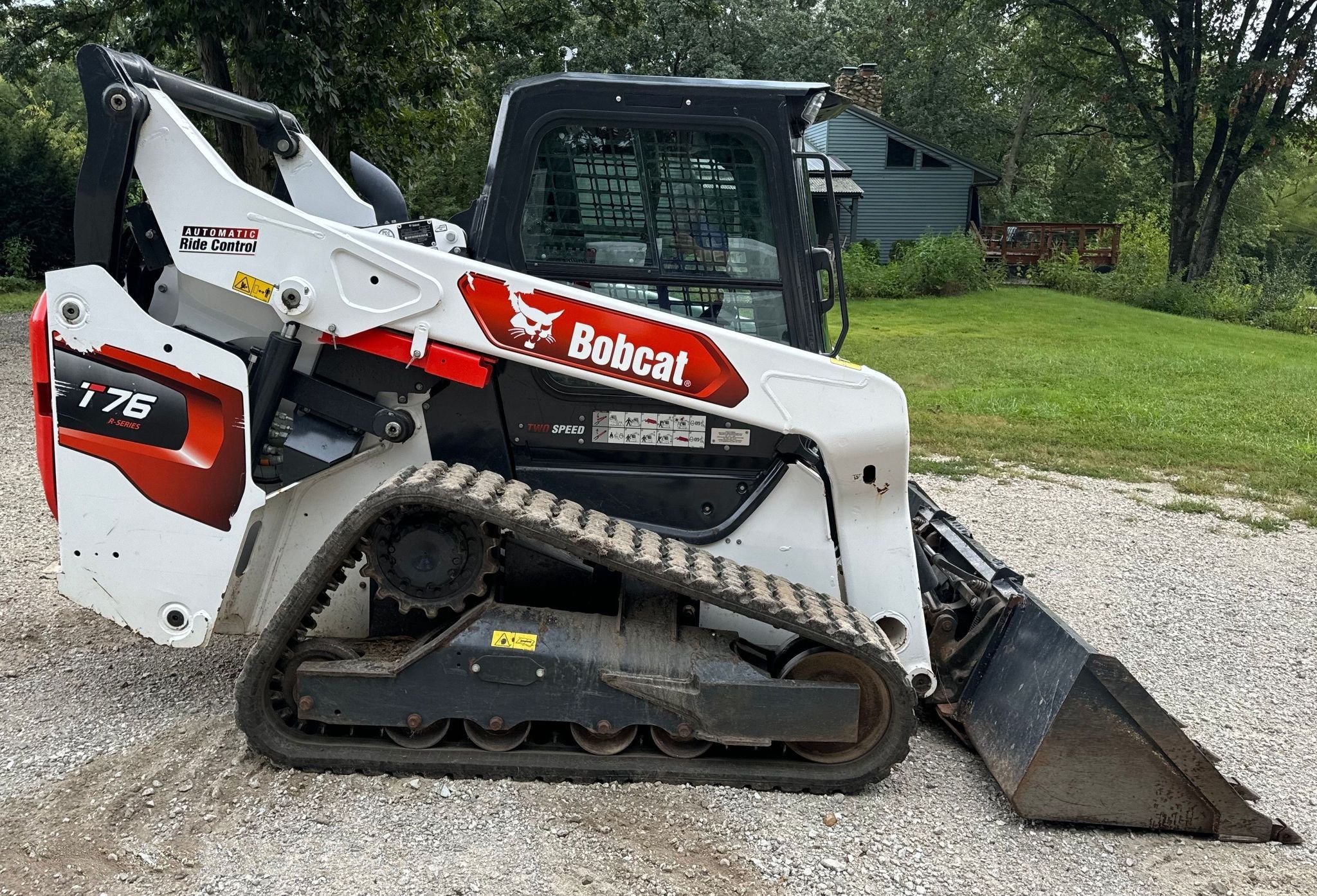 gallery 2022 Bobcat T76 R-Series tracked skid steer loader