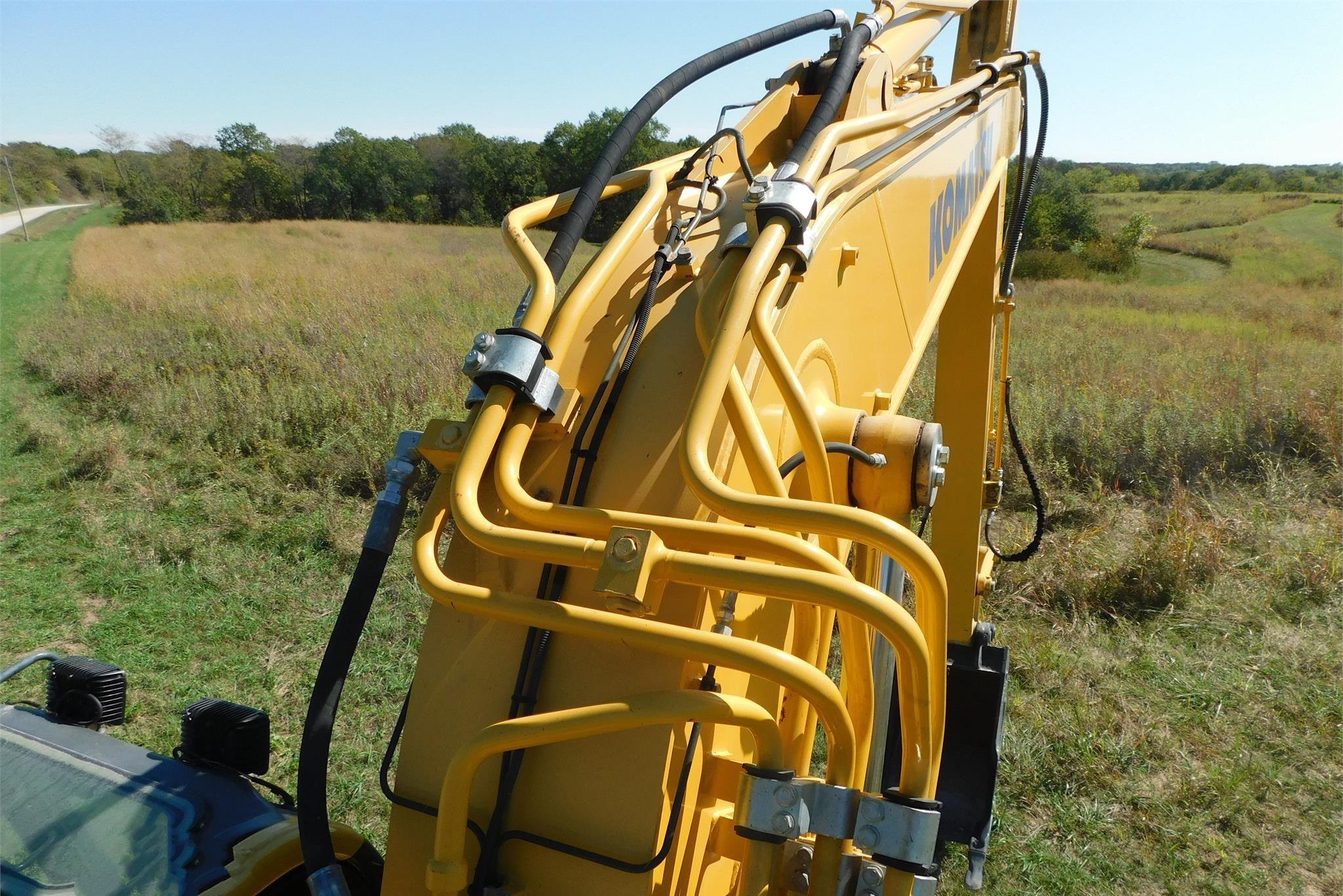 gallery 2016 KOMATSU PC138US LC-11